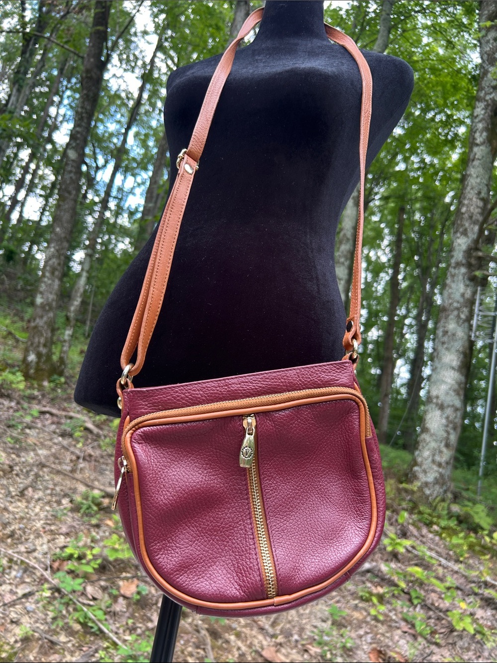 VALENTINA Pebbled Leather Burgundy Crossbody Purse Gold Hardware Multi-Zip